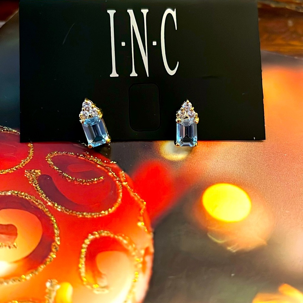 I.N.C